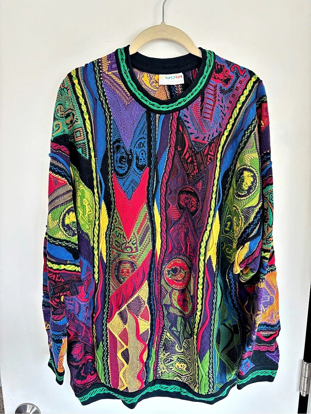 Vintage COOGI Sweater in *rare* Currency Multicolor Print Sz XL